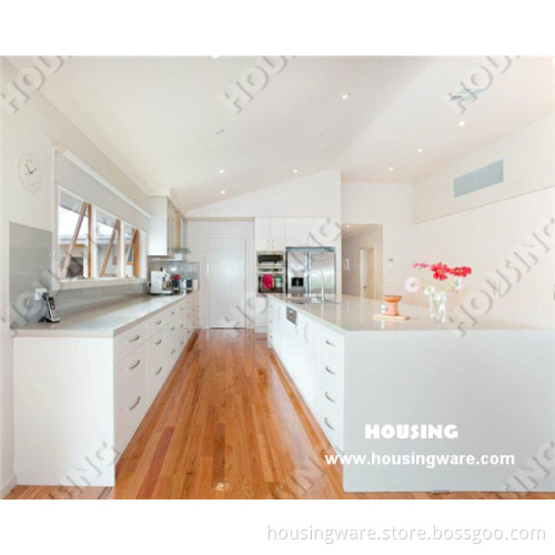Fashionable Lacquer Finish Kitchen Cabinet in White